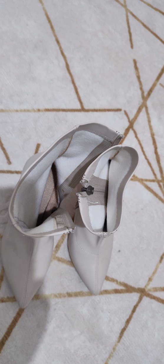 Krem Deri Stiletto Topuklu Kadın Bot - Görsel 3