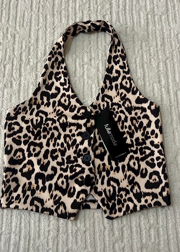 Leopar Desenli Mini V Yakalı Düğmeli Atlet