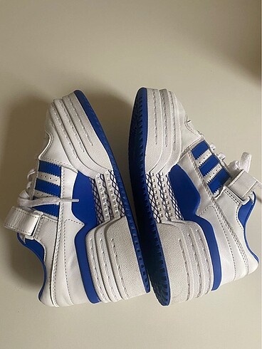 37 Beden beyaz Renk Adidas ayakkabı