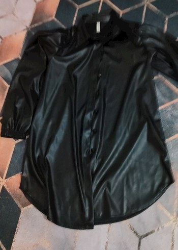 Düğmeli Siyah Deri Kadın - Görsel 4