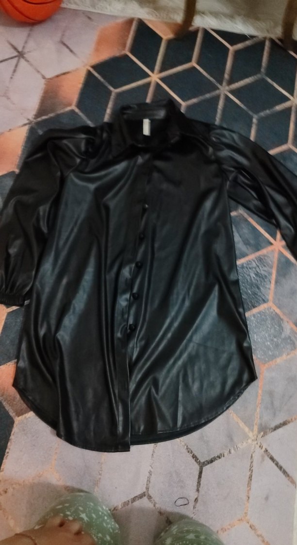 Düğmeli Siyah Deri Kadın - Görsel 2