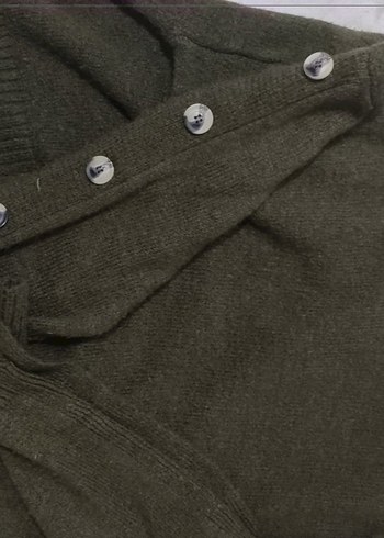 Düğmeli yeşil Boğazlı Kadın Yün Kazak - Görsel 2