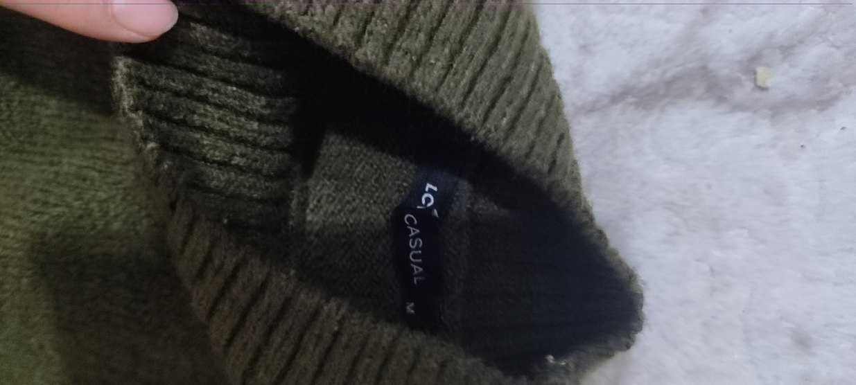 Düğmeli yeşil Boğazlı Kadın Yün Kazak - Görsel 4