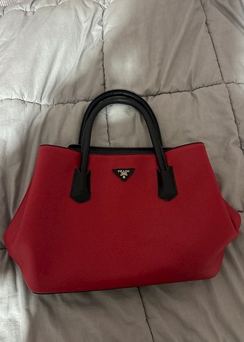 Prada Kirmizi Deri Kadin Canta