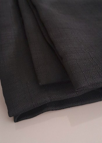 Siyah Desensiz Sade Dertsiz Masa Örtüsü - Görsel 2