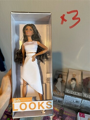 Barbie Looks oyuncak bebek