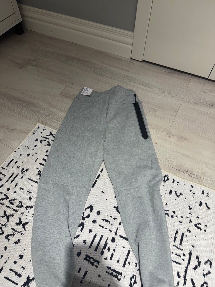 Nike faturalı orjinal xs beden 2023 model tech fleece - Görsel 2
