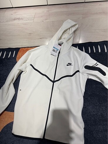 Beyaz en yeni sezon tech fleece üst orjinal