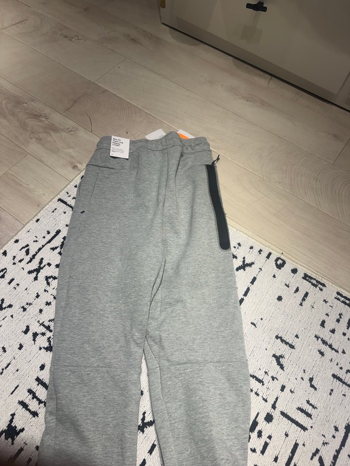 Nike Gri tech fleece Eşofman Altı - Görsel 5