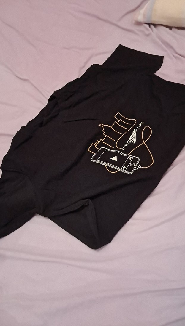 siyah tşört - Görsel 2