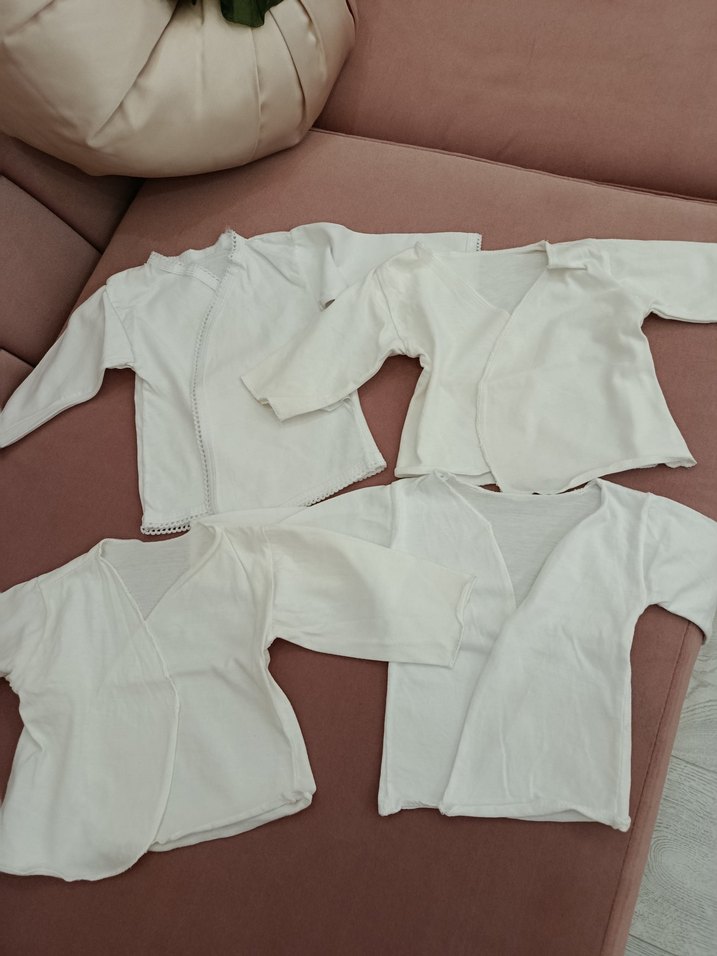 Beyaz Çocuk İçlik Üstü - Görsel 2