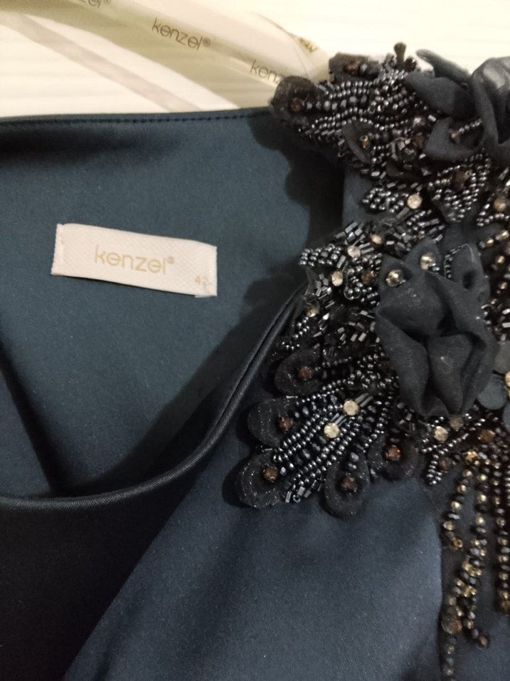 Nakış Detaylı Lacivert Uzun Abiye Elbise - Görsel 3