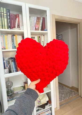 Kırmızı Kalp Şeklinde Peluş yastık - Görsel 2