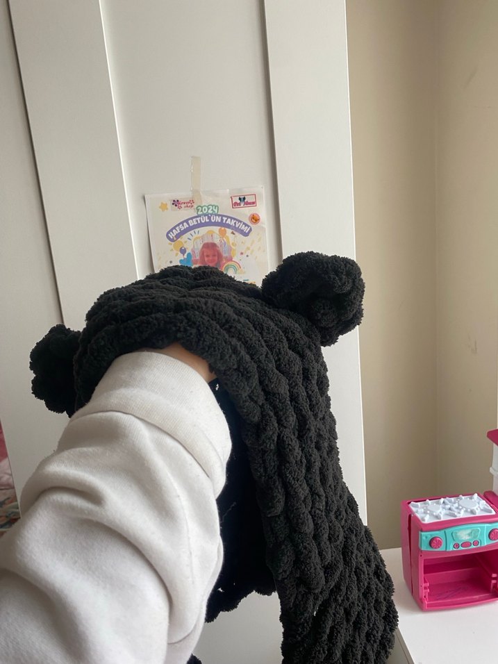 Siyah Örgü Çocuk Bere ve Atkı Seti - Görsel 2