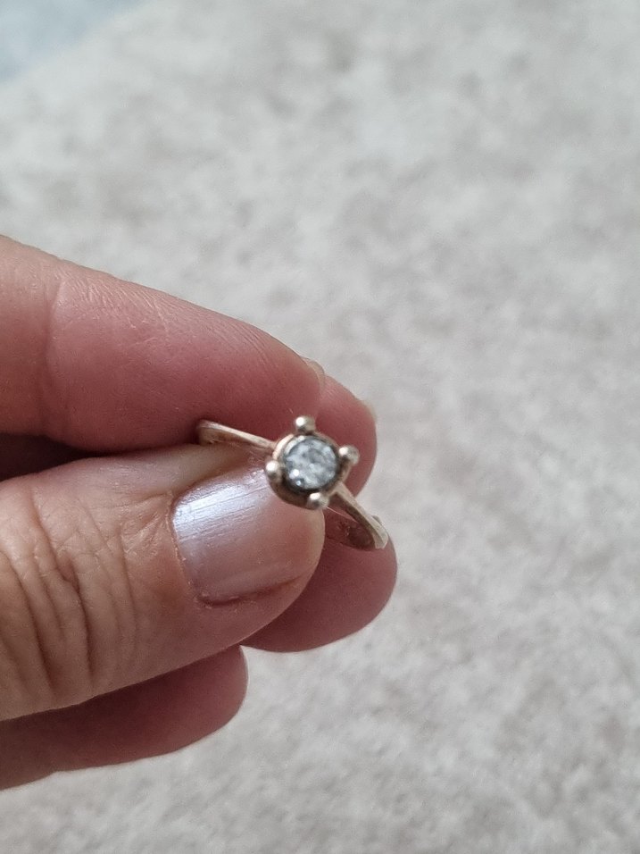 Elmas montür tektaş gümüş yüzük - Görsel 2