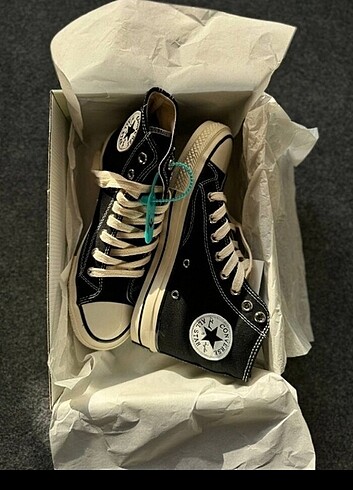 Converse Chucky Taylor 70 36 47 arası numaralari mevcuttur Kut