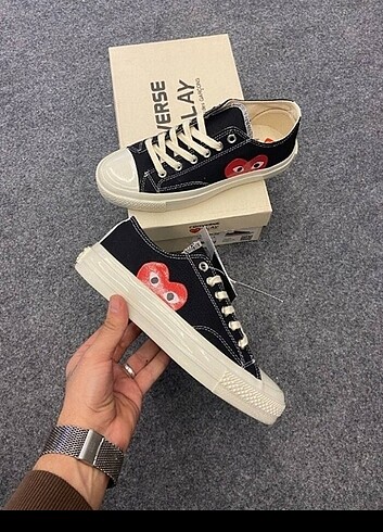 Converse Converse play unisex Kutulu etiketli barkodlu QR kodu mevcut 