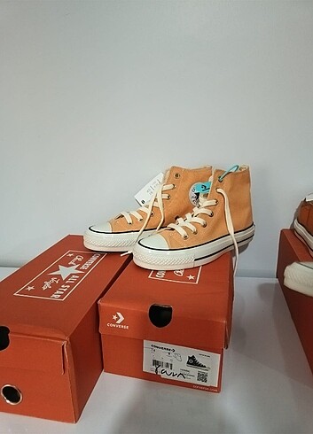 39 Beden turuncu Renk Converse Chucky Taylor 70 Kutulu etiketli barkodlu İthal QR ko