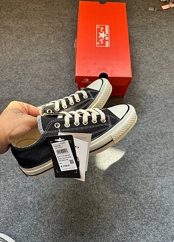 Converse Chucky Taylor 70 Tam kalıp Kutulu etiketli barkodlu 