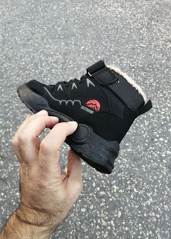 Erkek Çocuk Siyah Kaymaz Bantlı Bot - Görsel 5