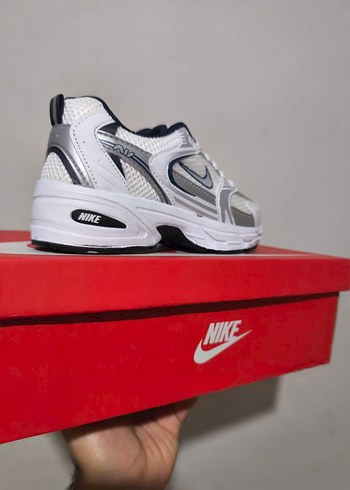 Nike Beyaz Kadın Spor Ayakkabı - Görsel 3