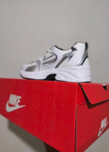 Nike Beyaz Kadın Spor Ayakkabı - Görsel 5