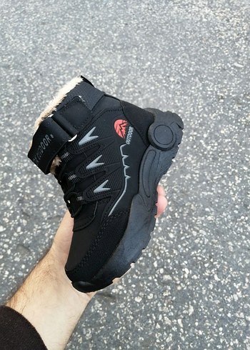 Kaymaz Tabanlı Erkek Çocuk Botu - Görsel 5