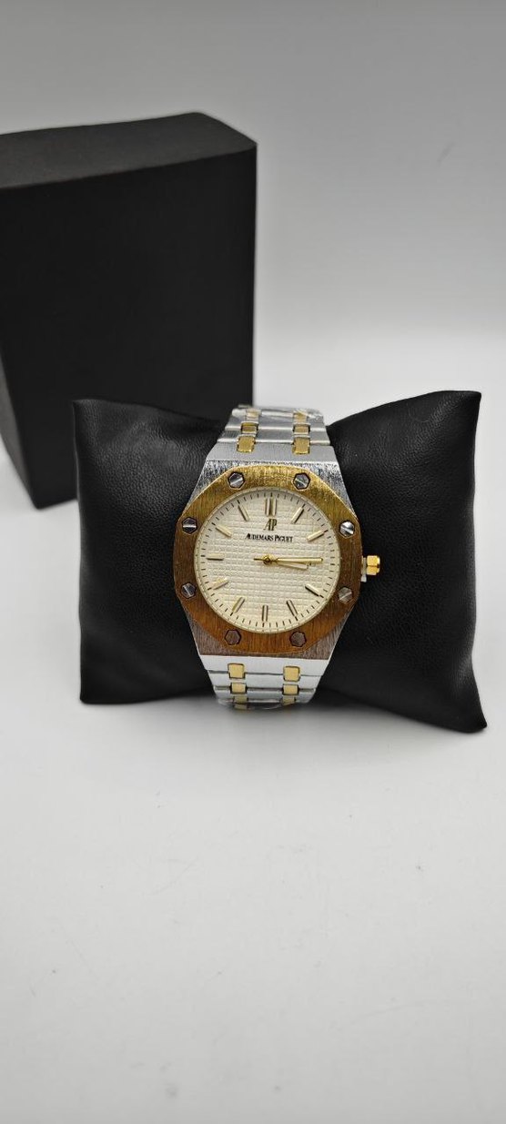 Altın ve Gümüş Detaylı Modern Klasik Erkek Saati - Görsel 3