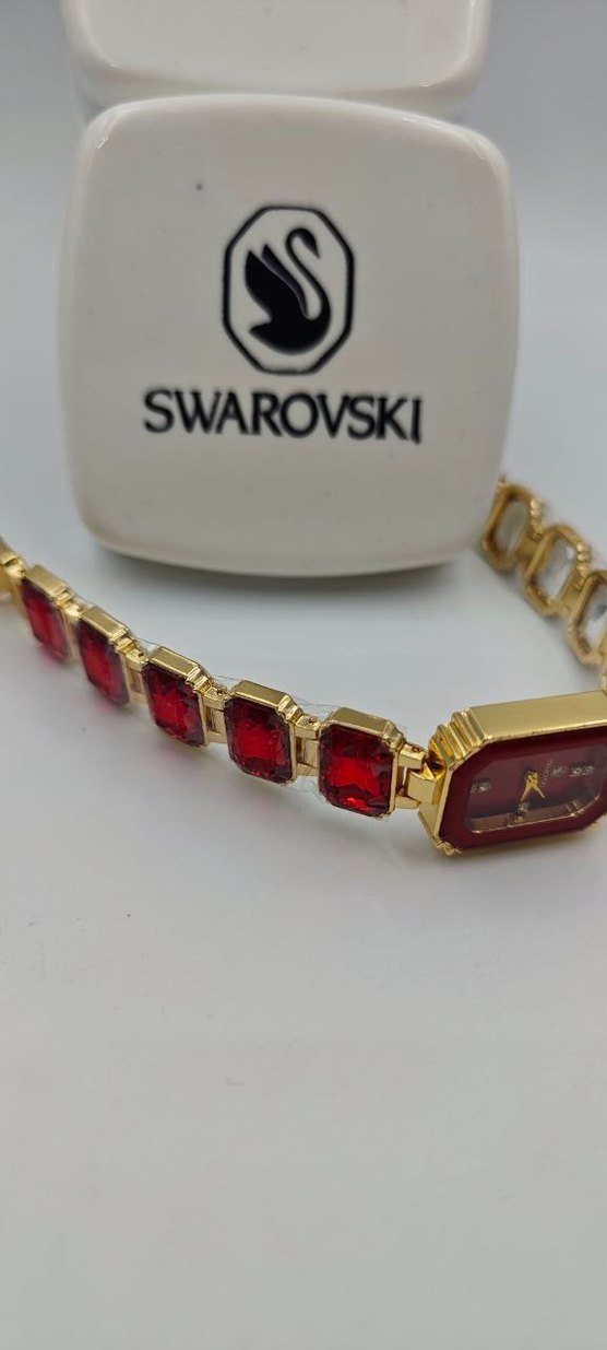 Swarovski Kırmızı Renkli Kadın Kol Saati - Görsel 3