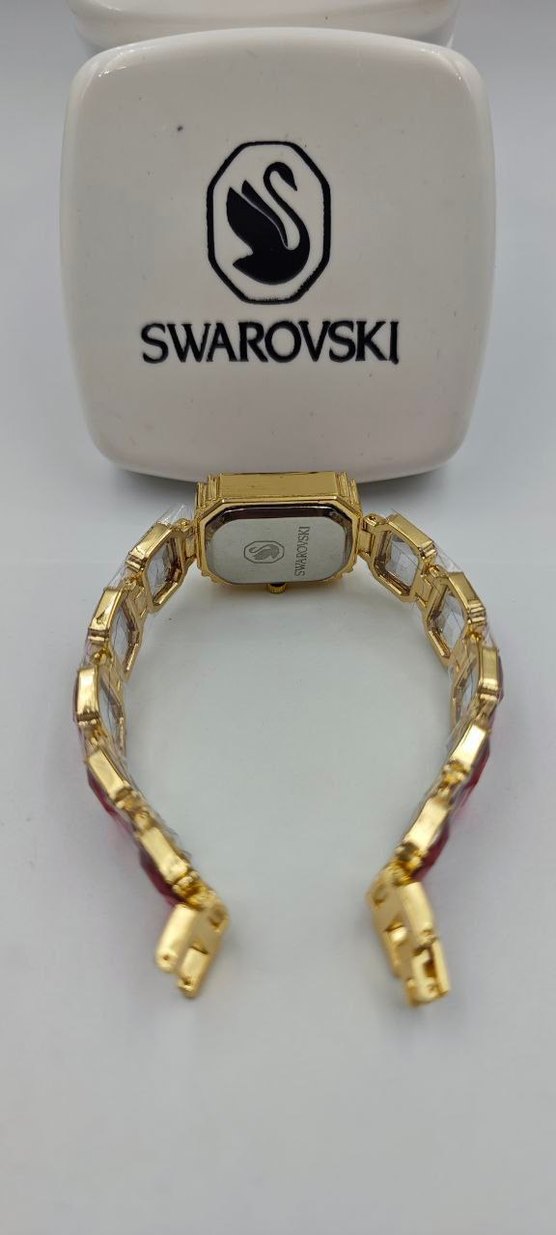 Swarovski Kırmızı Renkli Kadın Kol Saati - Görsel 5