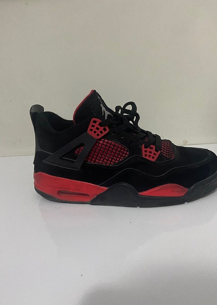 Jordan retro 4 - Görsel 4