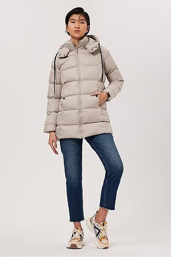 Lee cooper mont