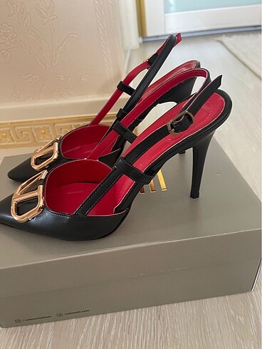 38 Beden siyah Renk Versace ayakkabı