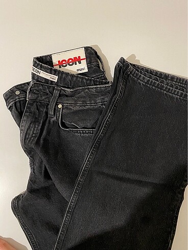 Mavi siyah jeans