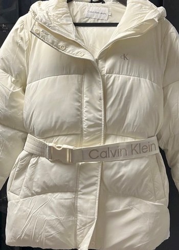 Beyaz Calvin Klein Kemerli Kadın Kışlık Mont