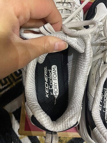 39 Beden beyaz Renk Skechers d?lites