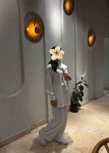 Haki ve beyaz takım omuz seyyardır beden için yazımız - Görsel 6