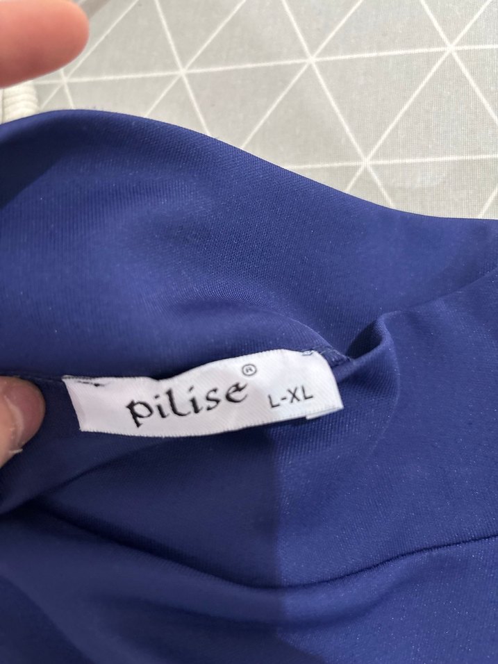 Mavi Payetli Boğazlı Kadın Tunik - Görsel 5