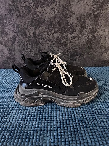 Balenciaga Balenciaga Triple S