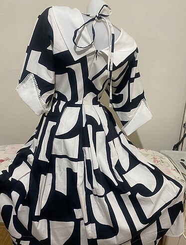 Sıfır yandan cepli çan elbise - Görsel 5