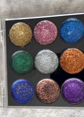 Colleen Parlak Çok Renkli Glitter Göz Farı Paleti - Görsel 3