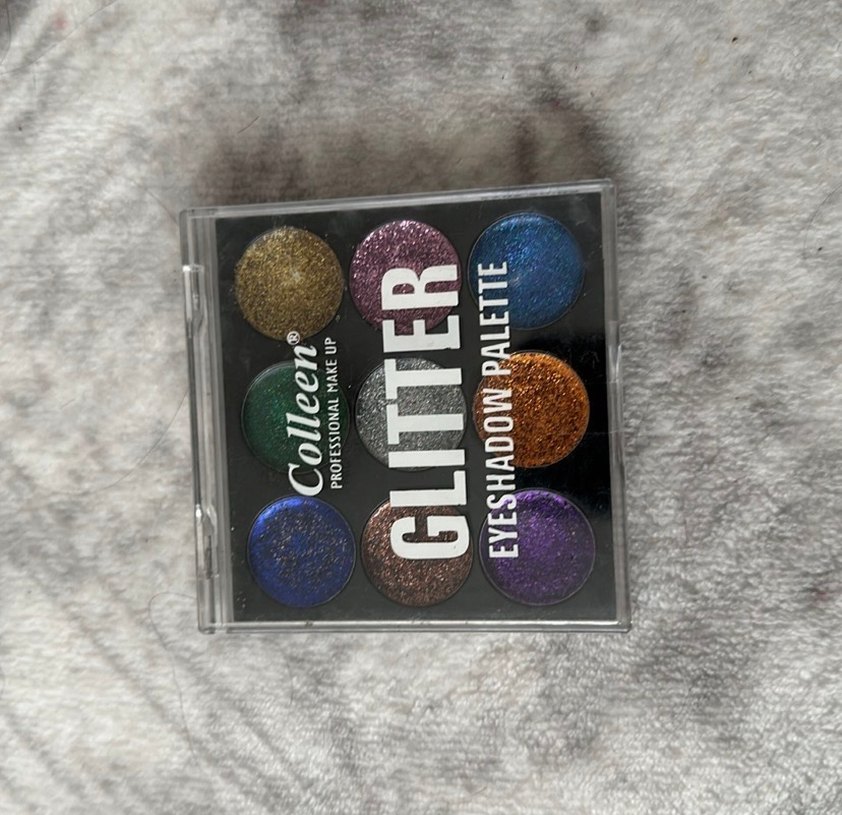 Colleen Parlak Çok Renkli Glitter Göz Farı Paleti - Görsel 5