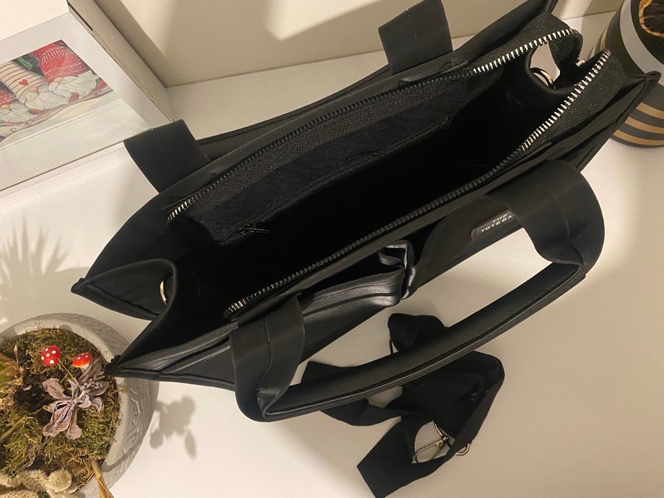 Siyah Deri Fermuarlı Kadın Çanta - Görsel 3