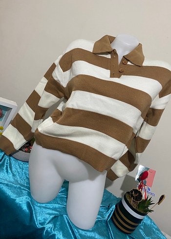 Bej Çizgili Kısa Kadın Sweatshirt - Görsel 4