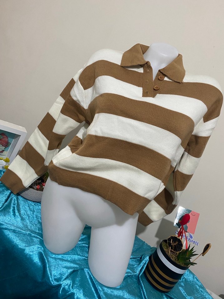 Bej Çizgili Kısa Kadın Sweatshirt - Görsel 4