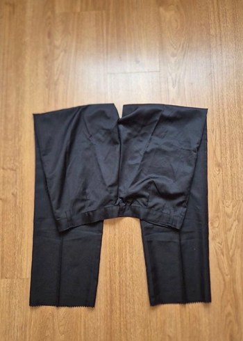 Kadın Siyah Midi Kumaş Pantolon - Görsel 2