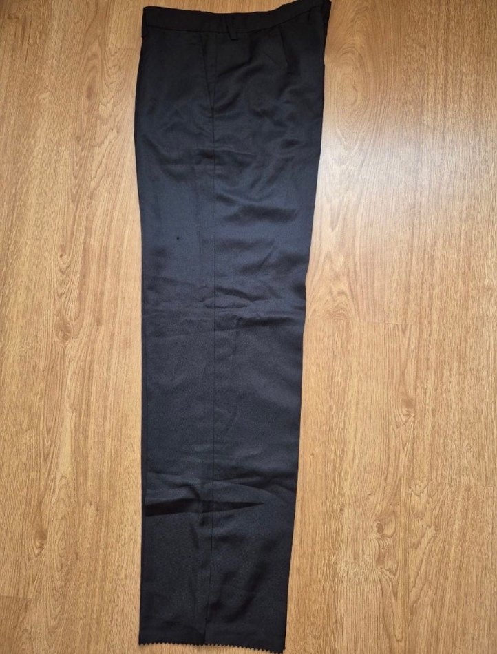 Kadın Siyah Midi Kumaş Pantolon - Görsel 4