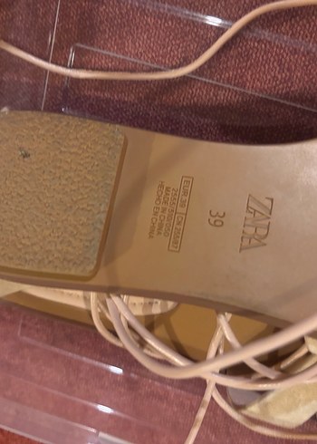 Bej Yılan Desenli Dolgu Topuklu Sandalet - Görsel 2