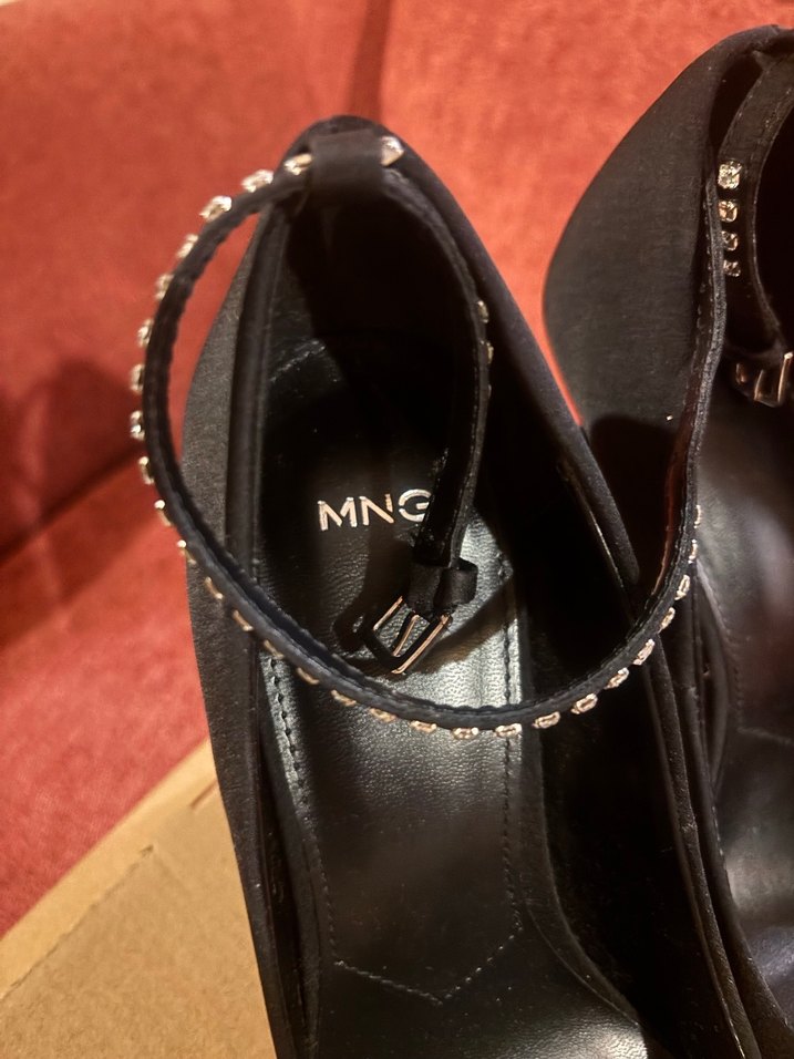 Siyah Süet Tokalı İnce Topuklu Kadın Ayakkabı - Görsel 3