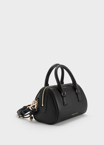 Charles & Keith Siyah Deri Bowling Çantası - Görsel 4